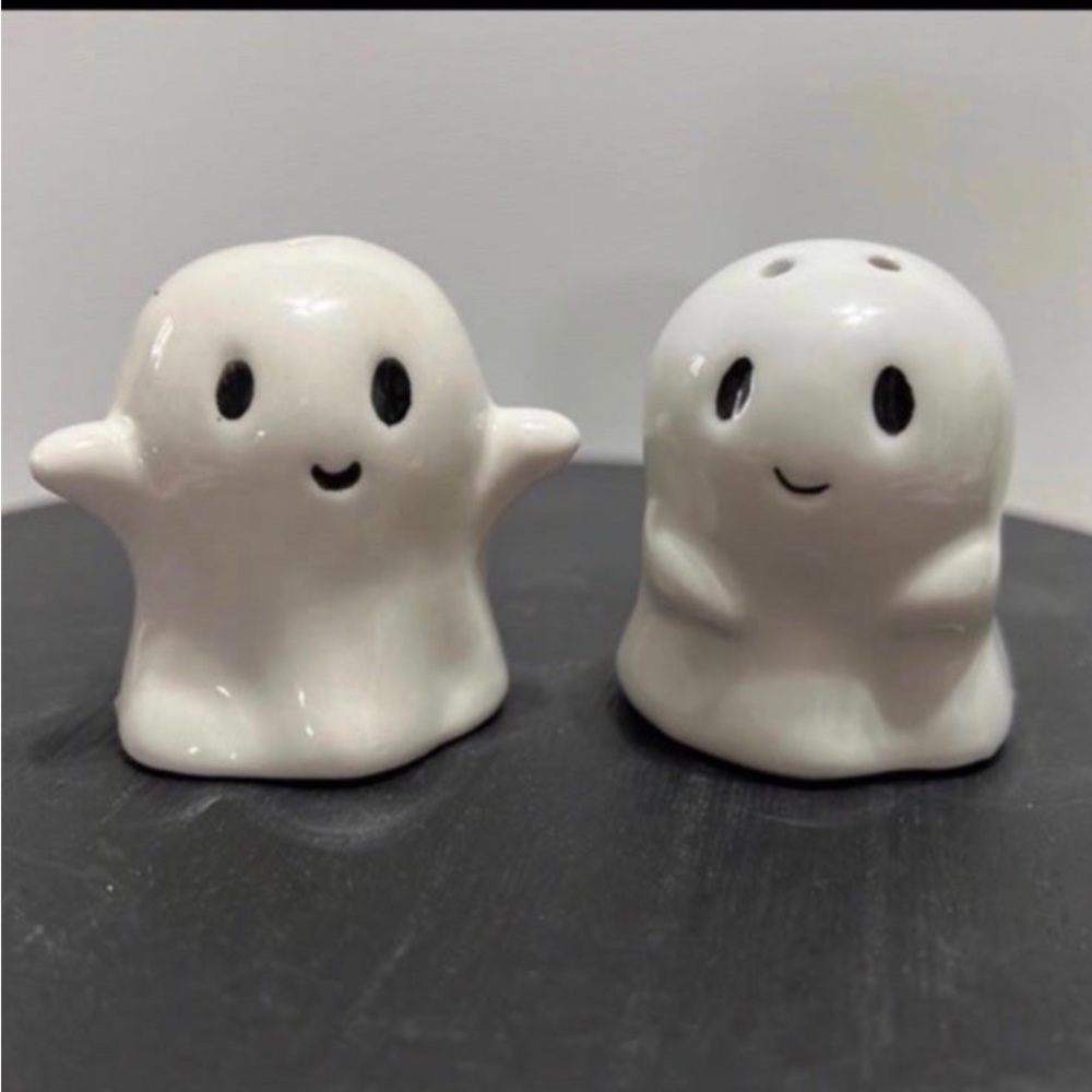 Charming Miniature Ghost Salt and Pepper Shakers